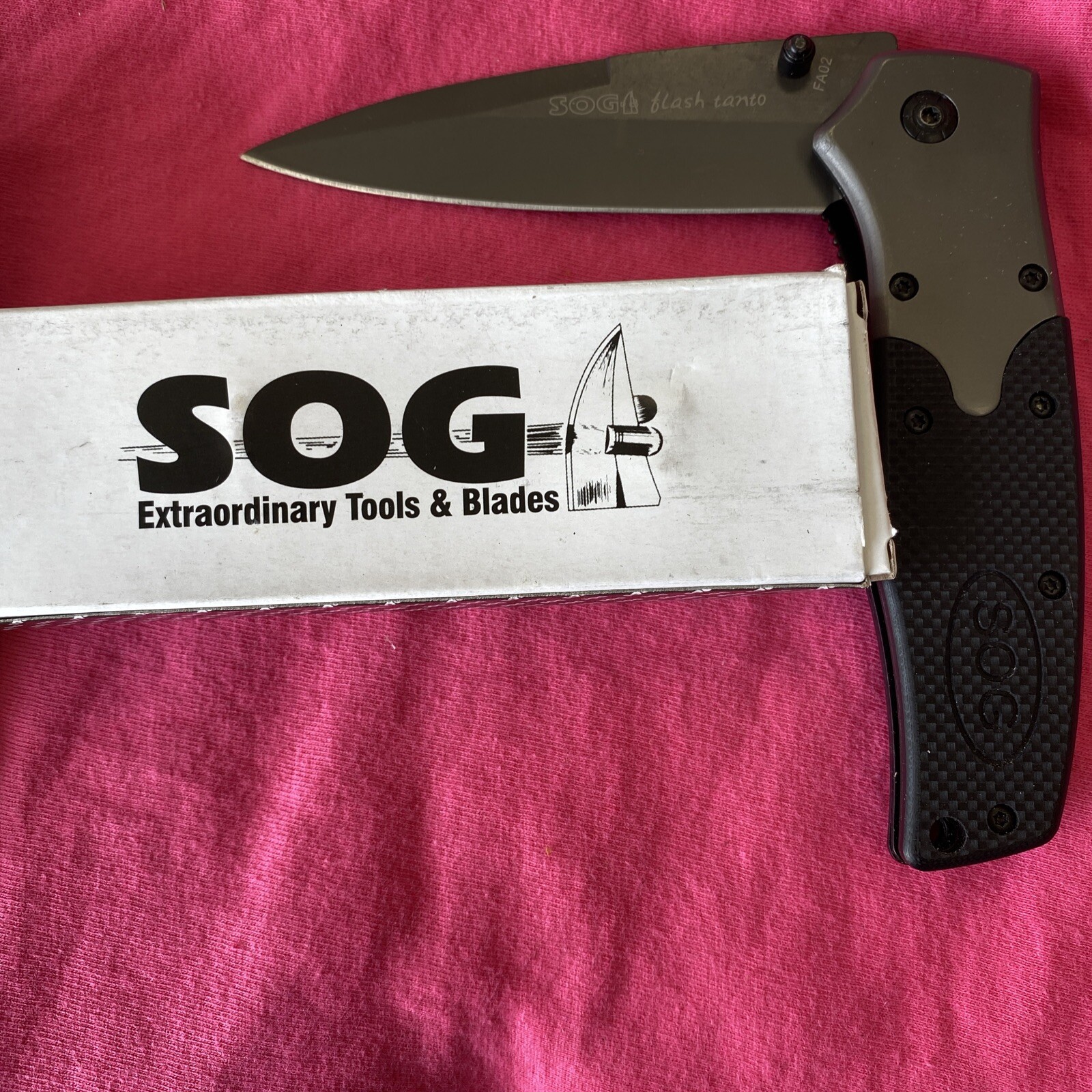 SOG Folding Flash Tanto 440 S/S Pocket Knife W/Glass Breaker, Seat Belt