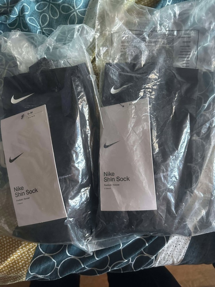 Nike S/M Black/White Soccer Shin Guard Socks 2-Pack for Football