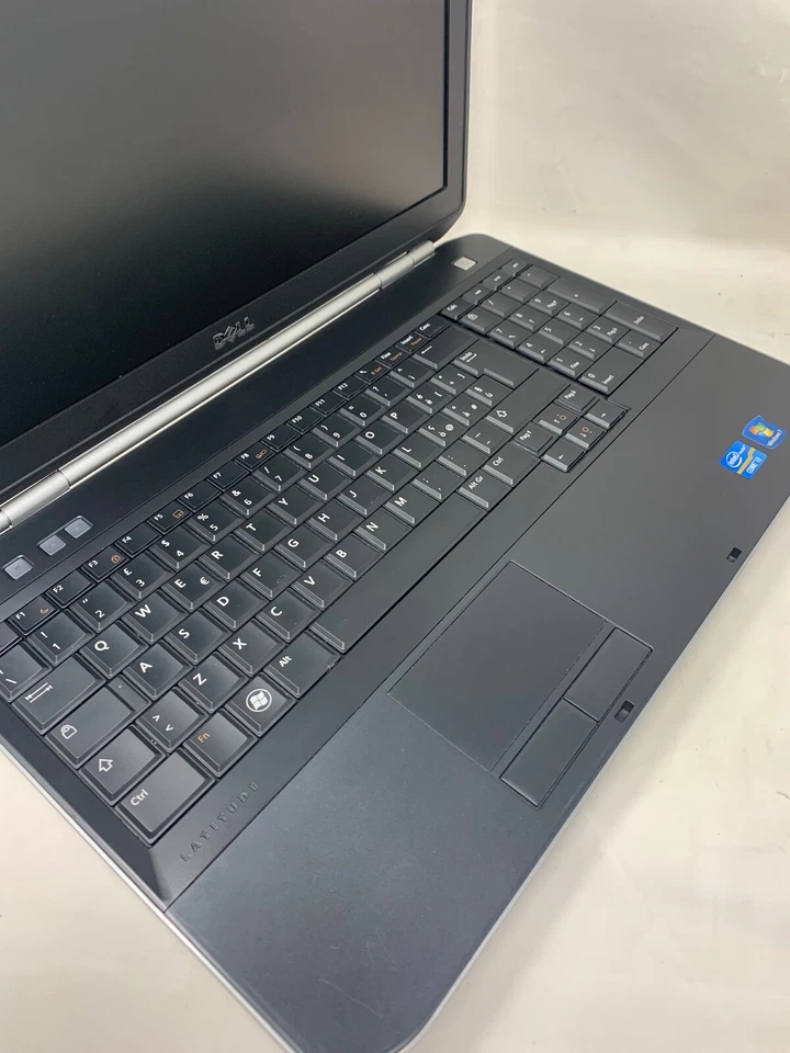 DELL LATITUDE E5520 NOTEBOOK 15.6" RICONDIZIONATO CPU I3-2330M RAM 4GB SSD 250GB - Image 4 of 4