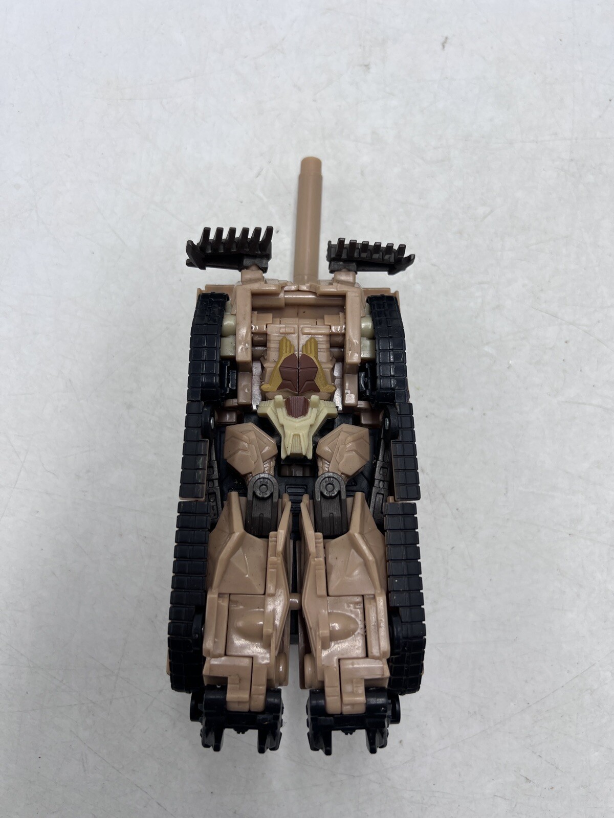 Transformers Revenge Of The Fallen ROTF Deluxe Class Desert Brawl Figure
