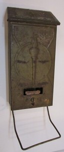 Primitive Old 1918 Liberty Victory Torch WWI Fulton IL USA Antique Wall Mailbox