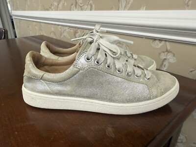 UGG MILO Stardust Silver Suede Lace-up Trainer Sneaker Size 7.5 Style 1019219