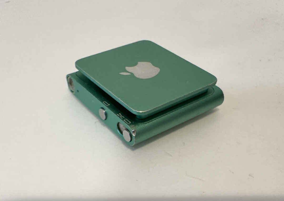 Apple iPod Shuffle 4th Generation Green (2 GB) Works Great | eBay