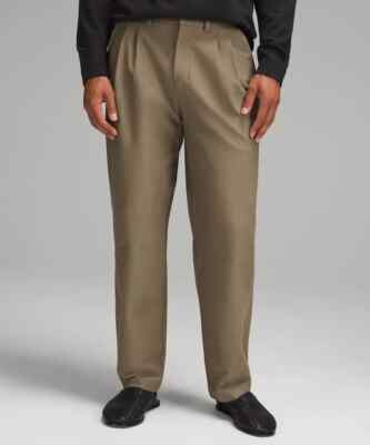 lululemon Utilitech Twill Relaxed Pleated Trouser Fawn Brown. NWT