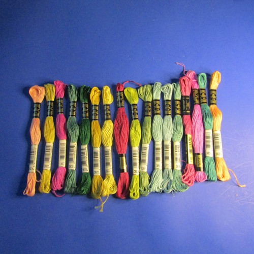 17-DMC 25 Mouline Special 8M Embroidery Thread 3000 Series Assorted Colors LOT#4 - Picture 2 of 4