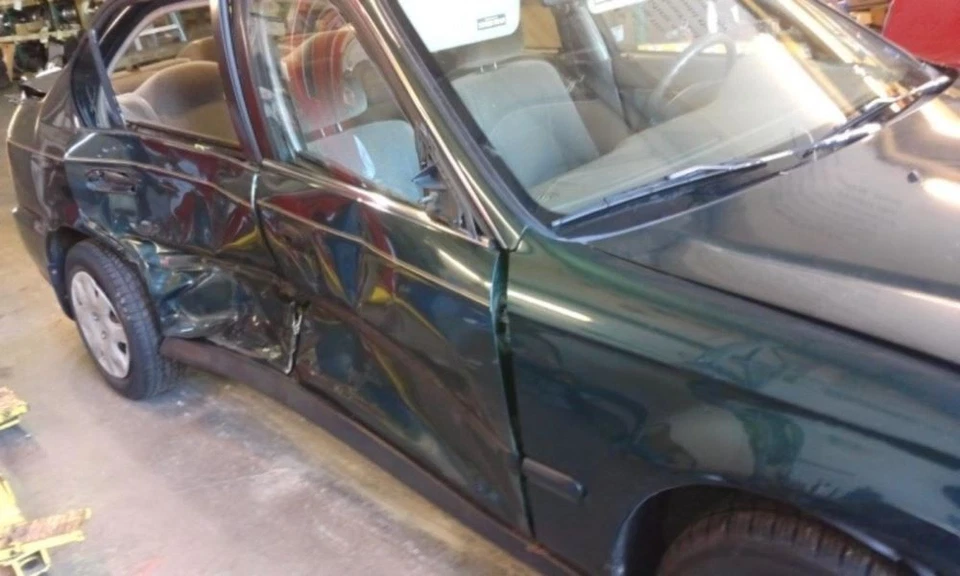 Grille Sedan Fits 99-00 CIVIC 56004 Foto 4 de 4