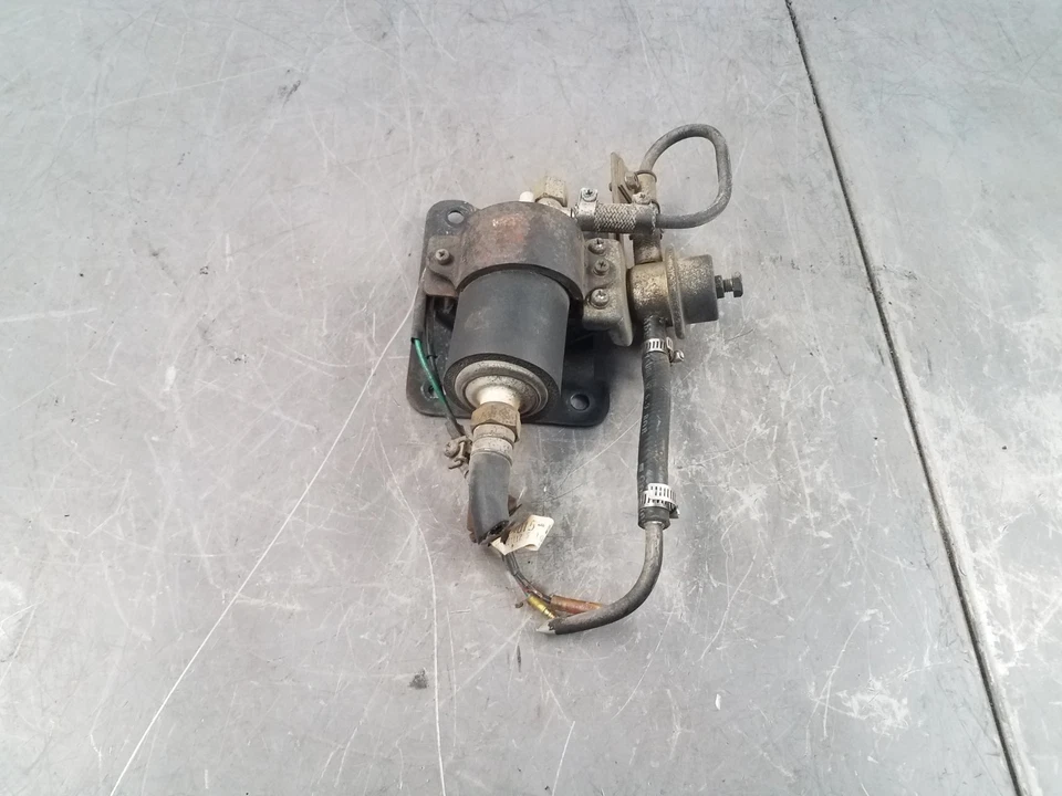 Nissan 280Z 1978 bomba de combustible/amortiguador #8939 Foto 3 de 4