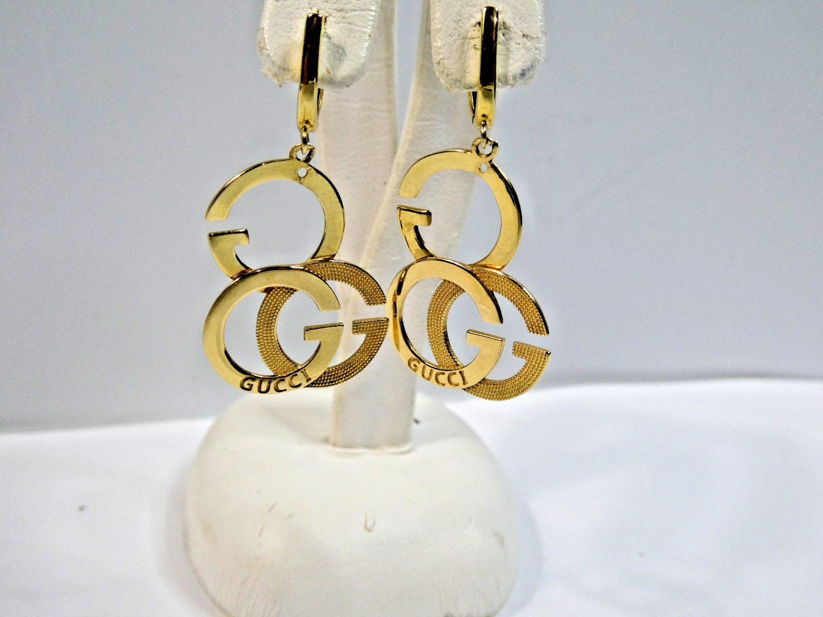 Authentic 18K Solid Gold Gucci (GG) Dangle Drop E… - image 3