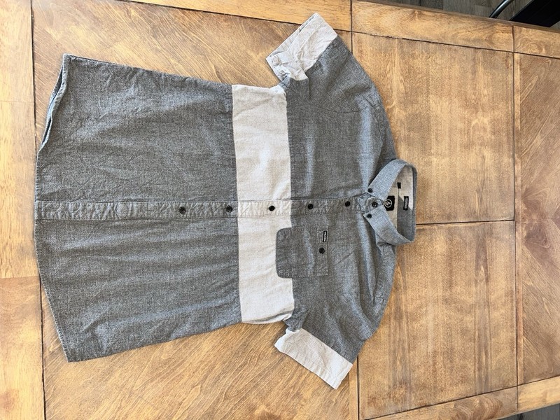 Volcom Men’s Button Down Shirt Black/gray Modern Fit Large