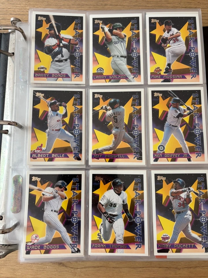 Carpeta de estrellas de béisbol y MVP de los años 80-90 - Griffey Bonds McGwire - 350 tarjetas Foto 3 de 4