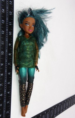 Disney Descendants Uma Under The Sea Fashion Doll Figure Toy