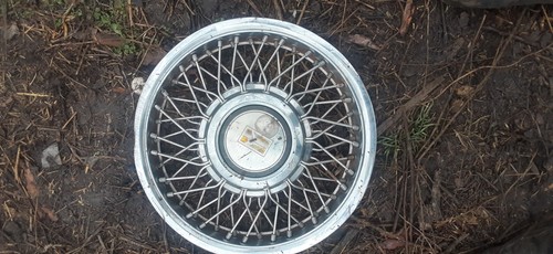 14" SPOKE HUBCAPS - Picture 8 of 8
