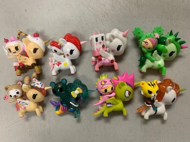 Tokidoki unicorno store and friends