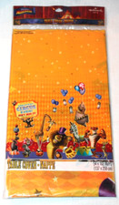 NEW IN PACKAGE MADAGASCAR DREAMWORKS TABLECOVER 54" X102"  PARTY SUPPLIES