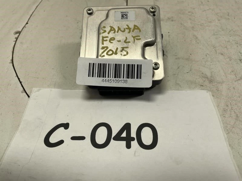 2015 HYUNDAI SANTA FE 运动 SWB 2.4L AWDTRANSFER 外壳控制模块 原始设备制造商+ — 第 2/4 张图片