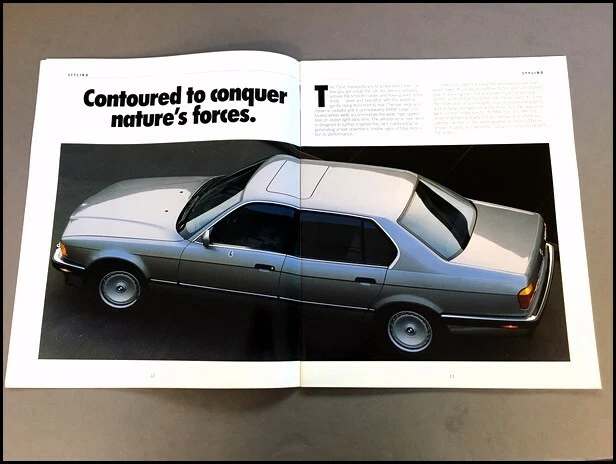 1988 BMW 750iL 44-page BIG Original Car Sales Brochure Catalog Foto 4 de 4