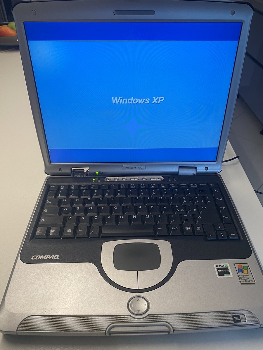 Compaq Presario Windows CE 本体とケース COMPAQ PRESARIO CQ5814 TOWER PC AMD DC E-350 1.6GHz 8GB