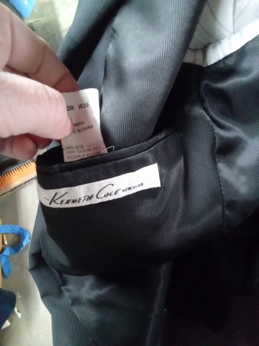 Kenneth Cole Reaction 42R Skinny Fit Black Suit Jacket And 35W Pants WPL8709 - Picture 2 of 6