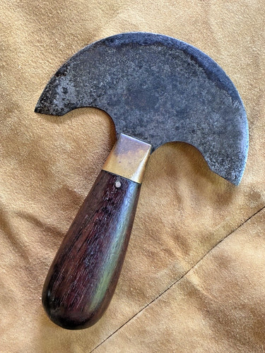 Antique C.S. Osborne “Star” Round Head Moon Knife – Saddler’s Leather Tool