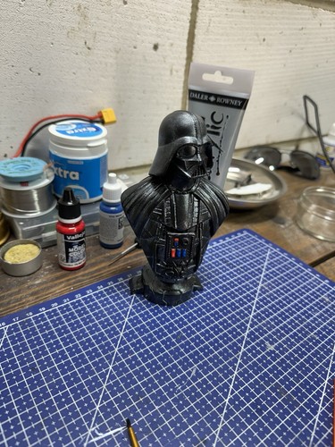 darth vader bust - Picture 3 of 4