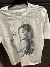 Camisa unisex Ariana Grande Old Navy. Talla grande