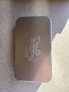 Pampered Chef Creative Mini Cookie Cutters (6)Set in Tin 1095 Fruit Leaves