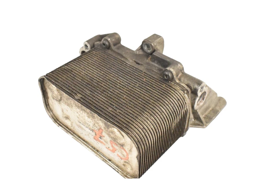 Enfriador de aceite de transmisión Porsche Boxster 97-08 con soporte de montaje 98630720101 OEM Foto 4 de 4