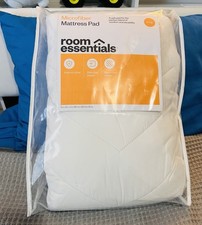 Room Essentials King Microfiber Mattress Pad Deep Pocket Antimicrobial