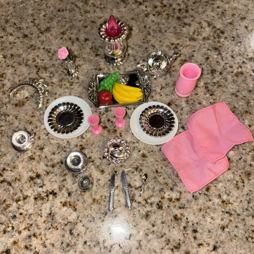 1996 BARBIE PRETTY TREASURES SPARKLING DINING SET PIECES LOT # 3848