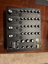 Master Sounds Radius Black  4v MK2  with Linear Power supply and Deck Saver