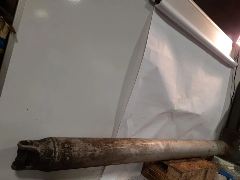 Rear Drive Shaft 135" Wb Regular Van 4 Speed Fits 03-06 EXPRESS 2500 VAN 1883145 - Image 2 of 4