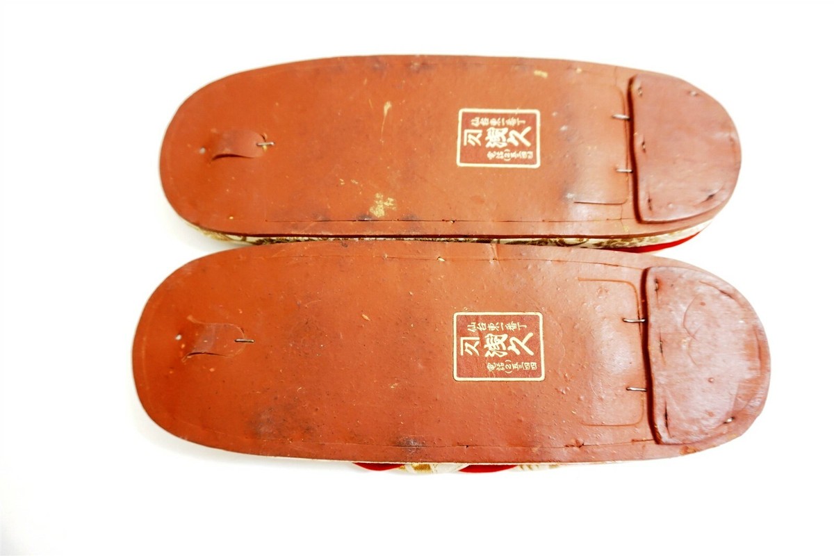Vintage Japanese sandles NORI shoes with rubber bottoms / signed