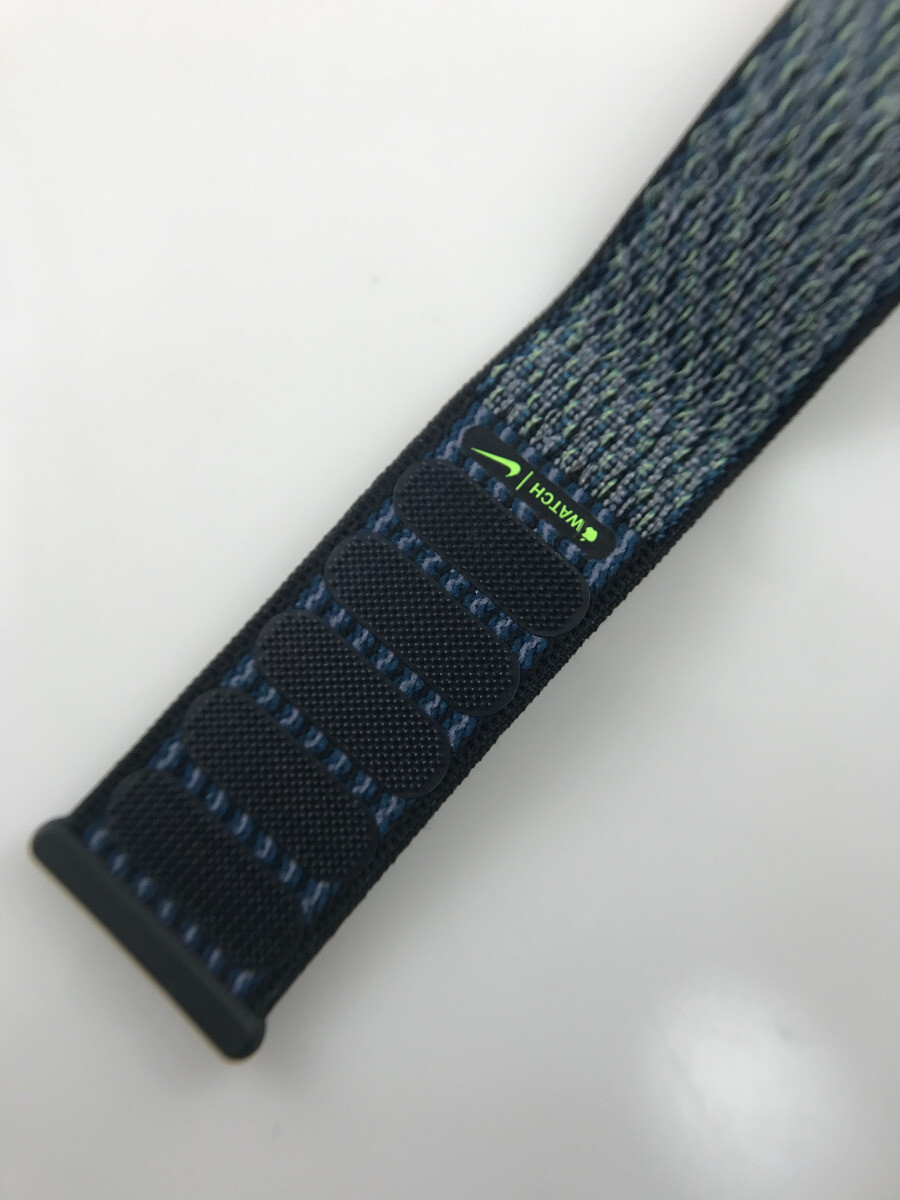nike loop band