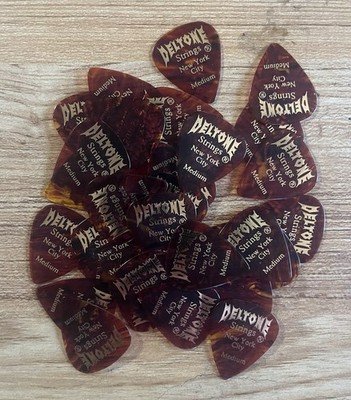 Deltone NY Standard Medium Shell Guitar Picks - Pack of 30