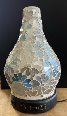 Scentsy Enrich Mosaic Glass Floral Oil Diffuser EUC Beautiful Flowers NOT TESTED