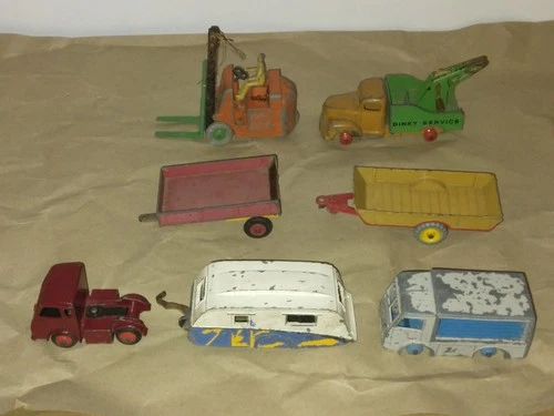 LOT OF VTG 1950s-EARLY 1960s DINKY TOYS MODELS. PARTS-QUITE GOOD CONDITION