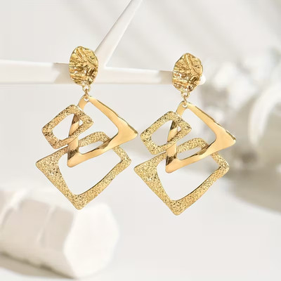 Elegant Golden-Tone Geometric Dangle Earrings - Hammered Texture, Irregular 