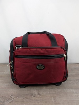 Pathfinder Luggage, Rolling Suitcase Carry On W/ Wheels Red