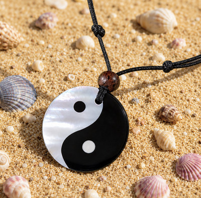 Echte Handarbeit Yin Yang Perlmutt Horn Muschel Anhänger Kette Sonne Liebe Neu