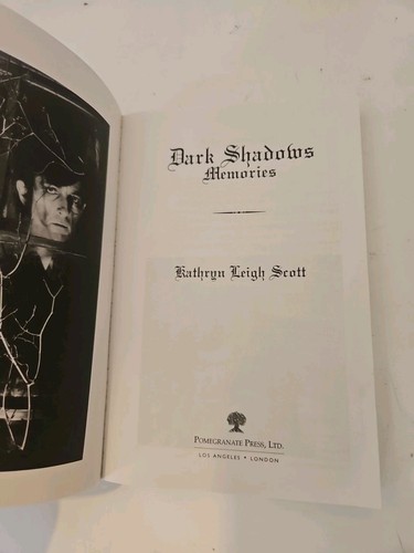 Dark Shadows Memories Kathryn Leigh Scott 2001 Paperback 35th Anniversary - Foto 4 di 4
