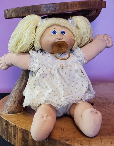 1984 Cabbage Patch Kid Doll Paci Girl With Blue Eyes, HM 4, OK Factory