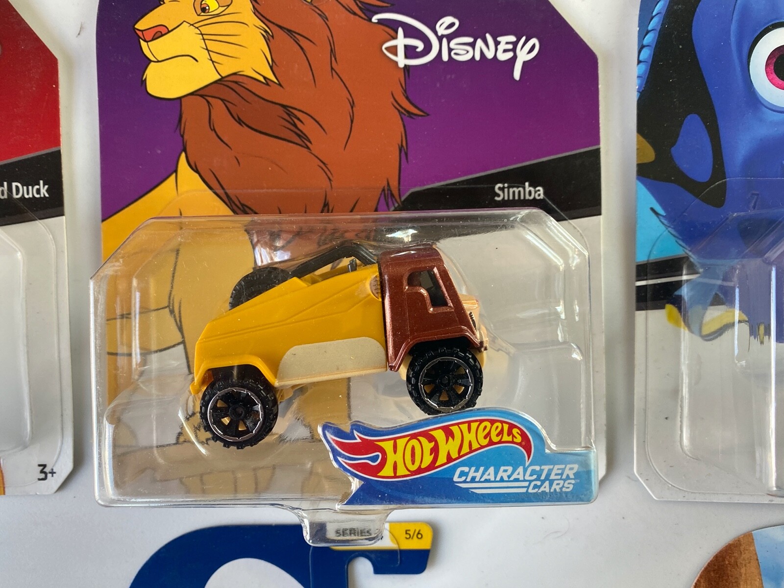 hot wheels 2018 105 car collector set 2