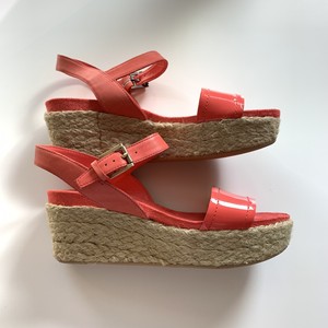 clarks pink heels