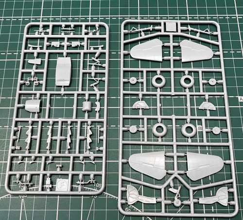 Yak-9TD Modelsvit 4812 Plástico Modelo Aicraft Kit Escala 1:48 - Imagen 3 de 18