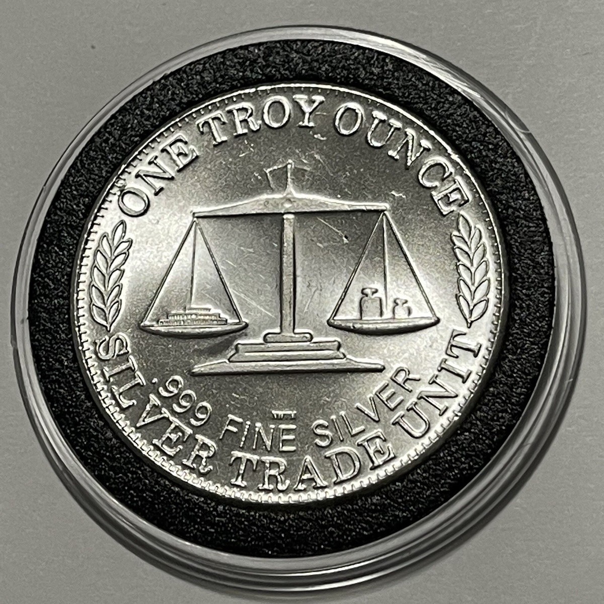 金消⚪︎ 1g×3=3g 東Y7-1010☆1F Hanover 9-Liter / 2.3-Gallon Trash Can with Sensor Lid in Gold