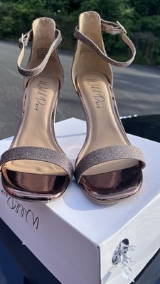 Wild Pair Silver Glitter Ankle Strap Stiletto Strappy Open Toe Heels 8.5M