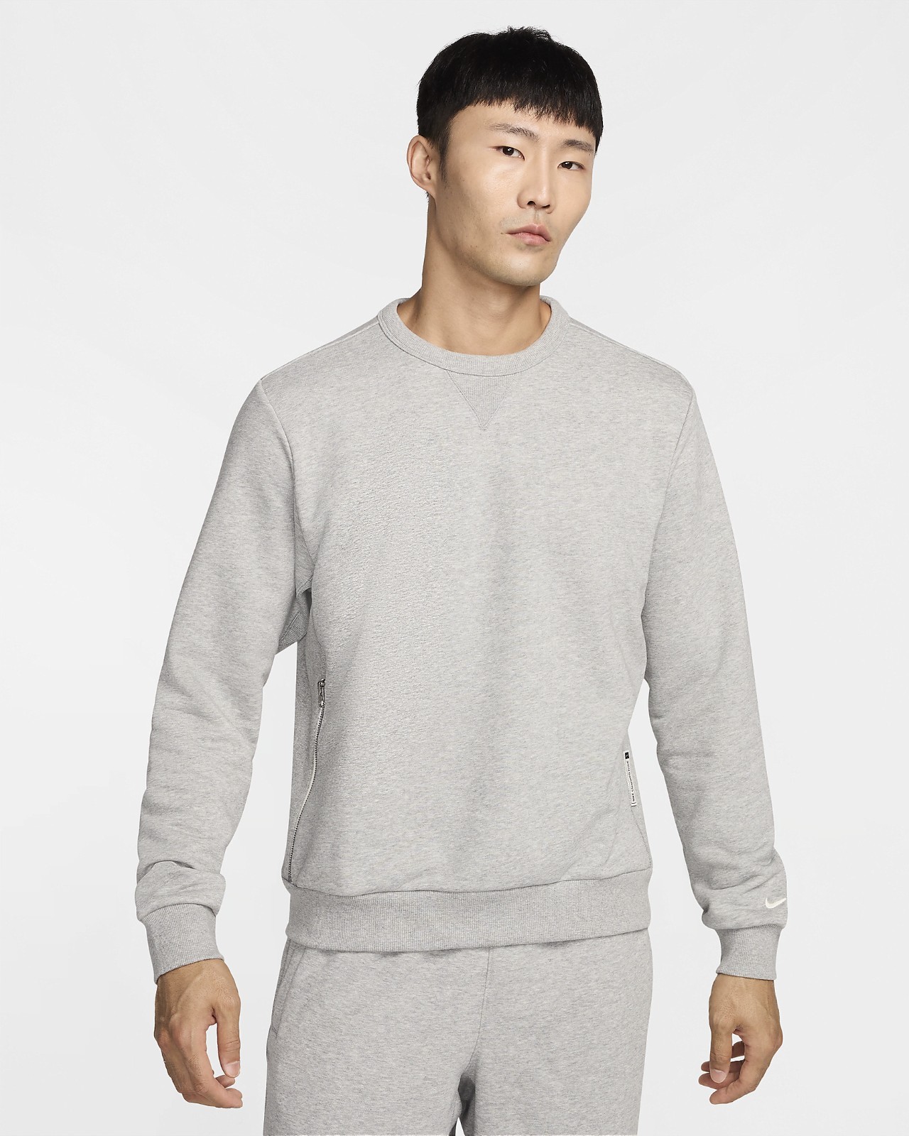 Nike Standard Issue Mens Dri-FIT Basketball Crew-Neck Sweatshirt Grey size XL