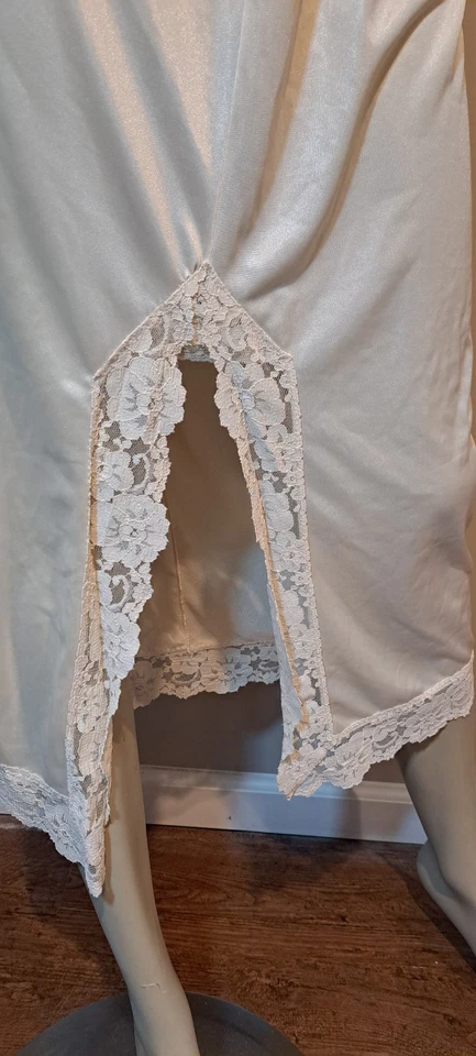 Largo Alto Formal Vintage Medio Slip Beige Pequeño Bonito Abertura Foto 2 de 3