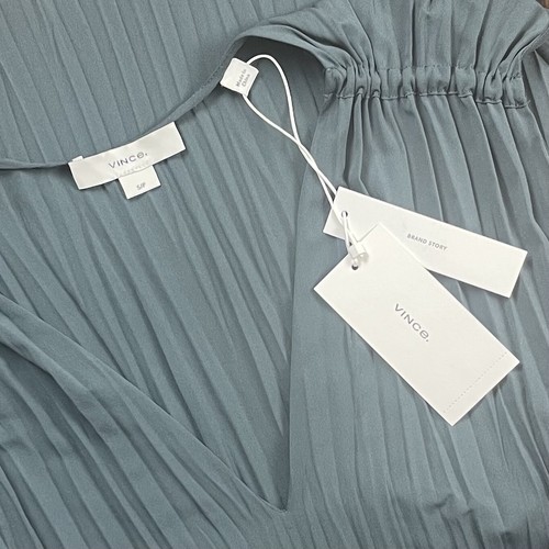 Vince l S Contemporary Minimalist Pleated Satin Cinch Waist V-Neck Resort Dress - Picture 9 of 18