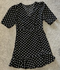 **sale price** PrettyLittleThing Polkadot Dress Uk Size 6 With Side Zip